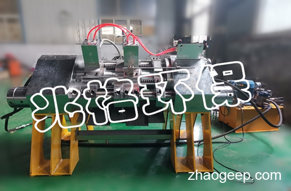 全自動(dòng)液壓榨油機(jī)壓榨均四甲苯試驗(yàn)成功